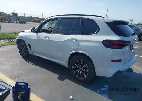 2024 BMW X5 xDrive40I z USA, uszkodzony, nr VIN 5UX23EU03R9S24006